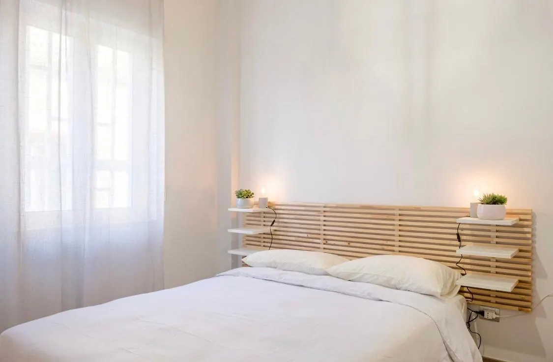Gloria'S Home - Vomero Naples Apartment