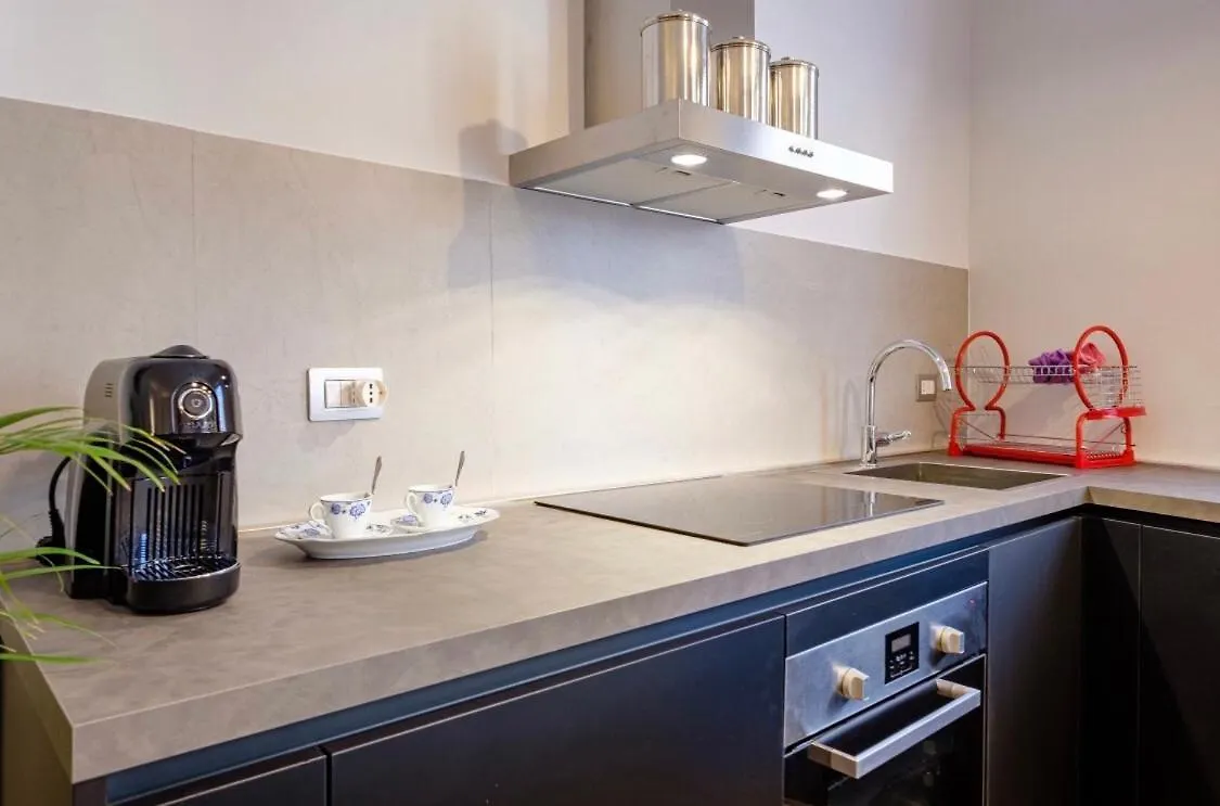 Gloria'S Home - Vomero Naples